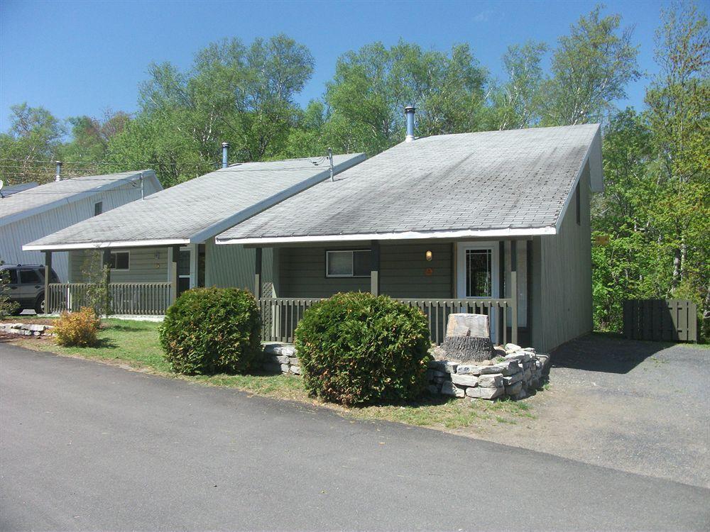 Les Chalets Bo-So-Met Villa Beaupre Exterior photo