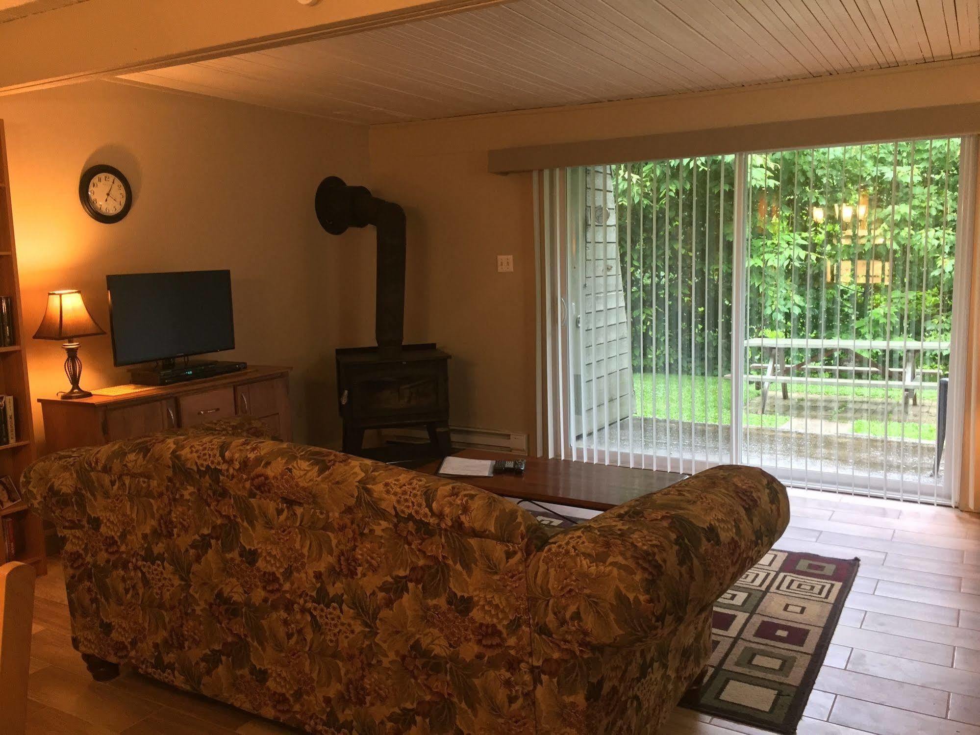 Les Chalets Bo-So-Met Villa Beaupre Exterior photo